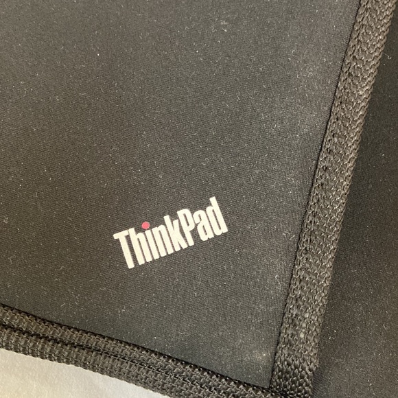 Thinkpad Computer case - Picture 2 of 8